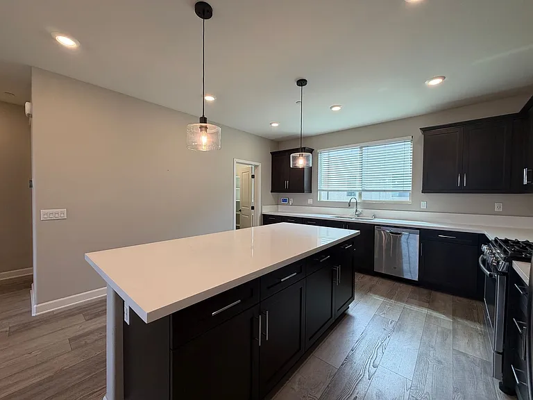 1922 Strata St #5 — Photo 25