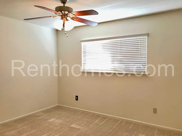 4931 Sky St — Photo 13