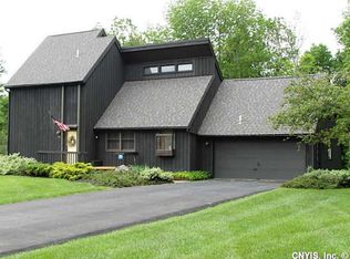 4417 Belleflower Cir, Syracuse, NY 13215