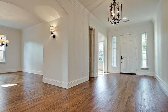 1st image of 6935 Meadow Lake Ave