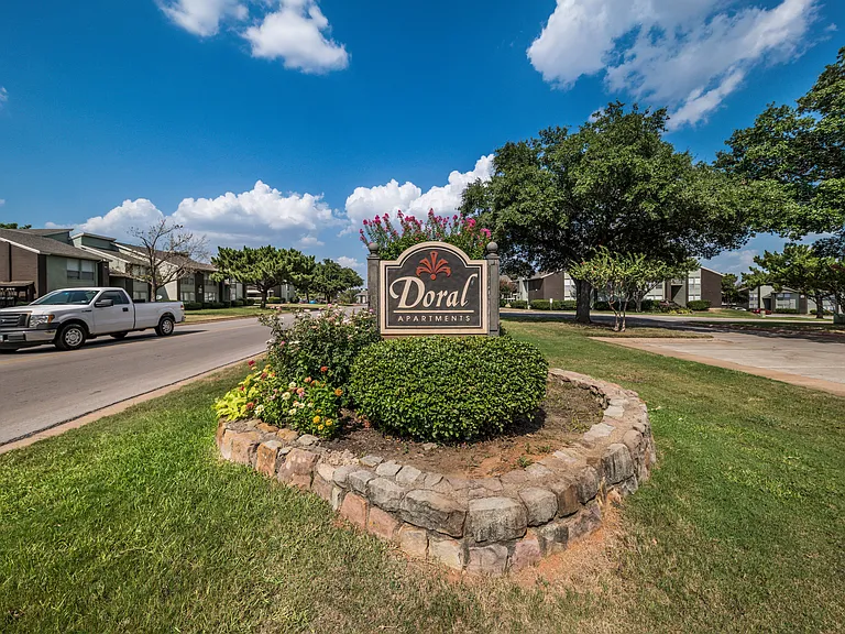 Doral: Signage, at Westdale Hills, TX