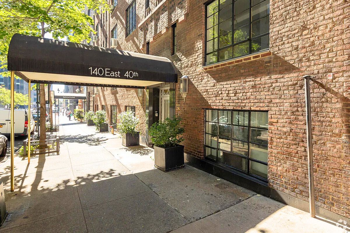 140 East 40th Street #9C
