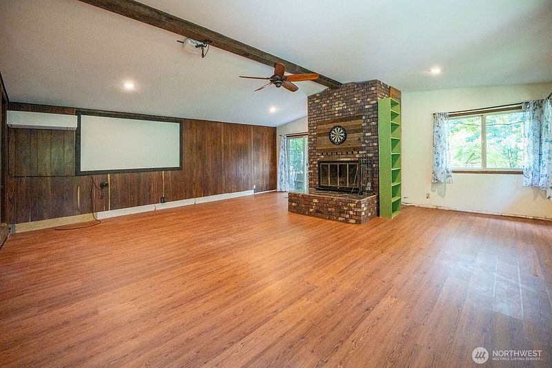 3rd image of 209 Blanchard Road