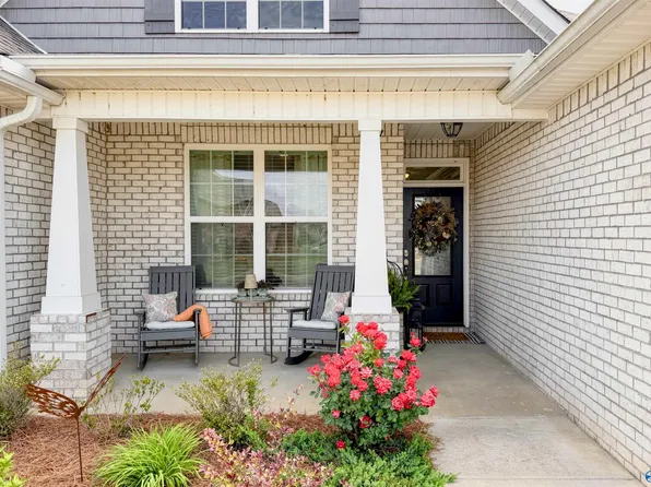 43 Winchester Dr, Priceville, AL 35603