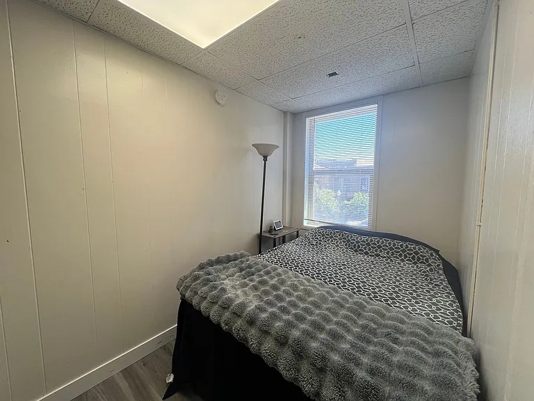 1220 Washington Ave — Photo 6