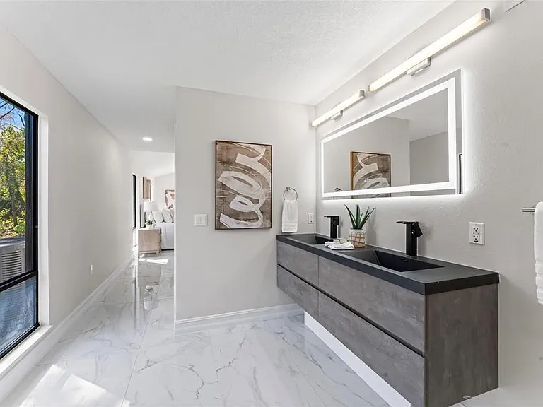 4520 Pine Hollow Dr — Photo 17