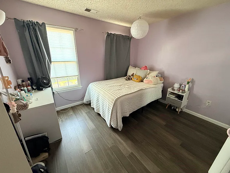 27 Cedar St — Photo 7