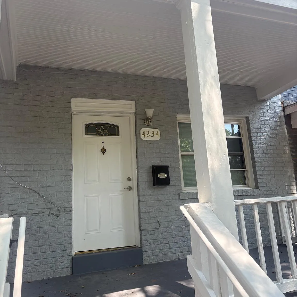 3 bed, 2.0 bath, 952 sqft, $5,300 — Photo 3