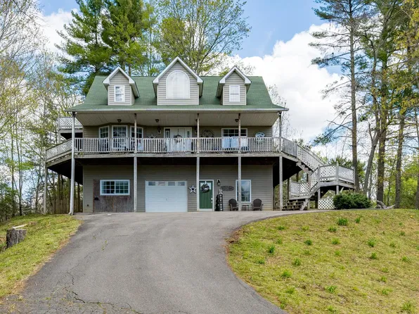 695 Chestnut Dr, Mountain City, TN 37683