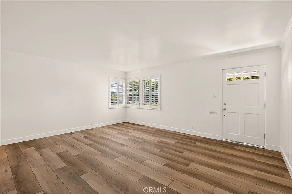 3 bed, 1201 sqft, $4,250 — Photo 4