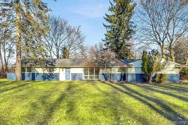 2861 Acorn Rd photo 1