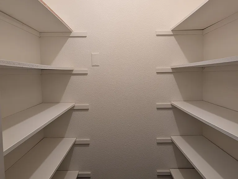 7400 Gallant Cir — Photo 11