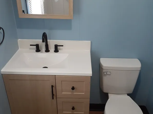 (undisclosed Address), Higginsville, MO 64037