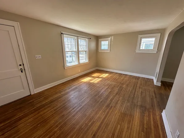 308 Nassau Ave #Lwr, Buffalo, NY 14217