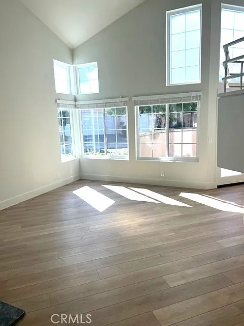 3 bed, 1518 sqft, $4,650 — Photo 2