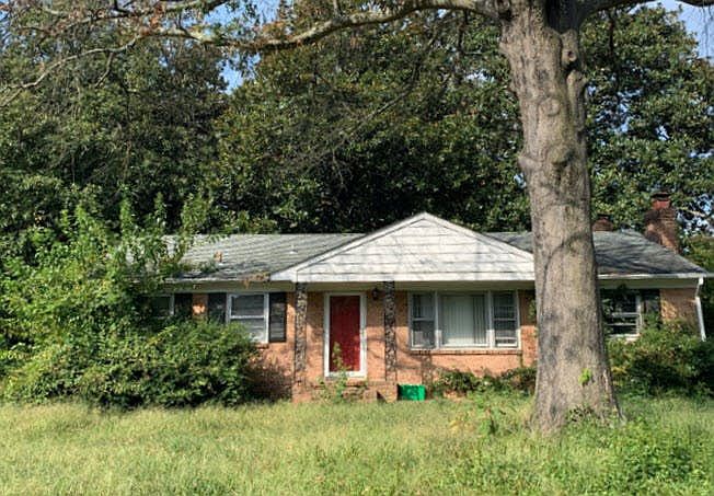 1st image of 7604 Hawthorne Ave