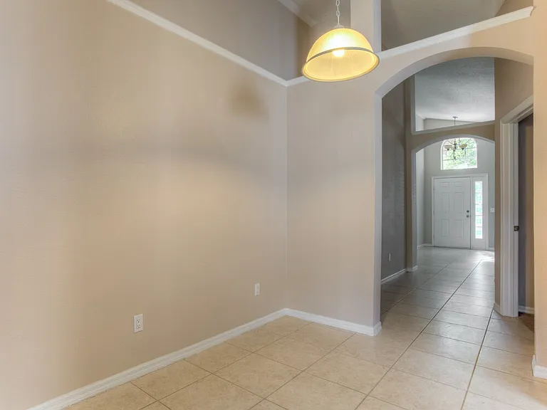 16820 Hawkridge Rd — Photo 5