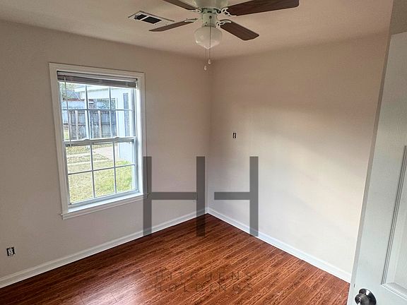 3rd image of 1906 N Maryvale St