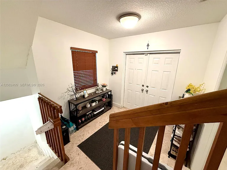 1033 SW 9th Ct #M-2 — Photo 3