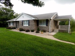 1061 S Cleveland Rd, Lexington, KY 40515