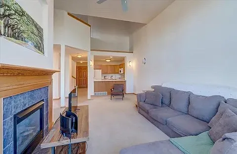 8140 Broadmoor St — Photo 12