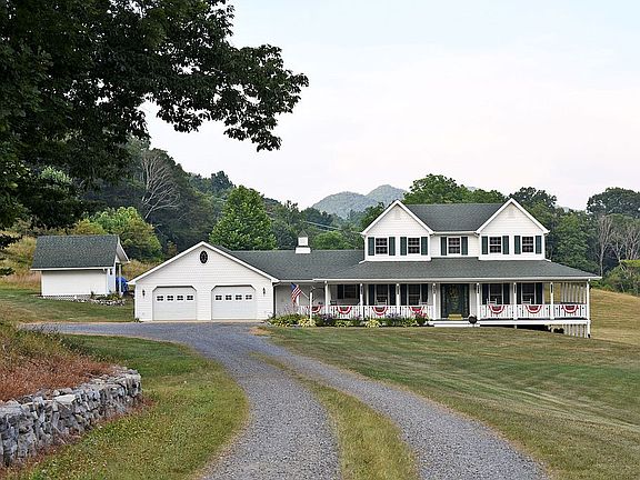 4th image of 1517 Biggins Dr