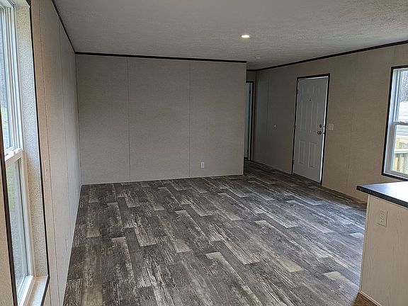 4th image of 2660 Anderson St #10