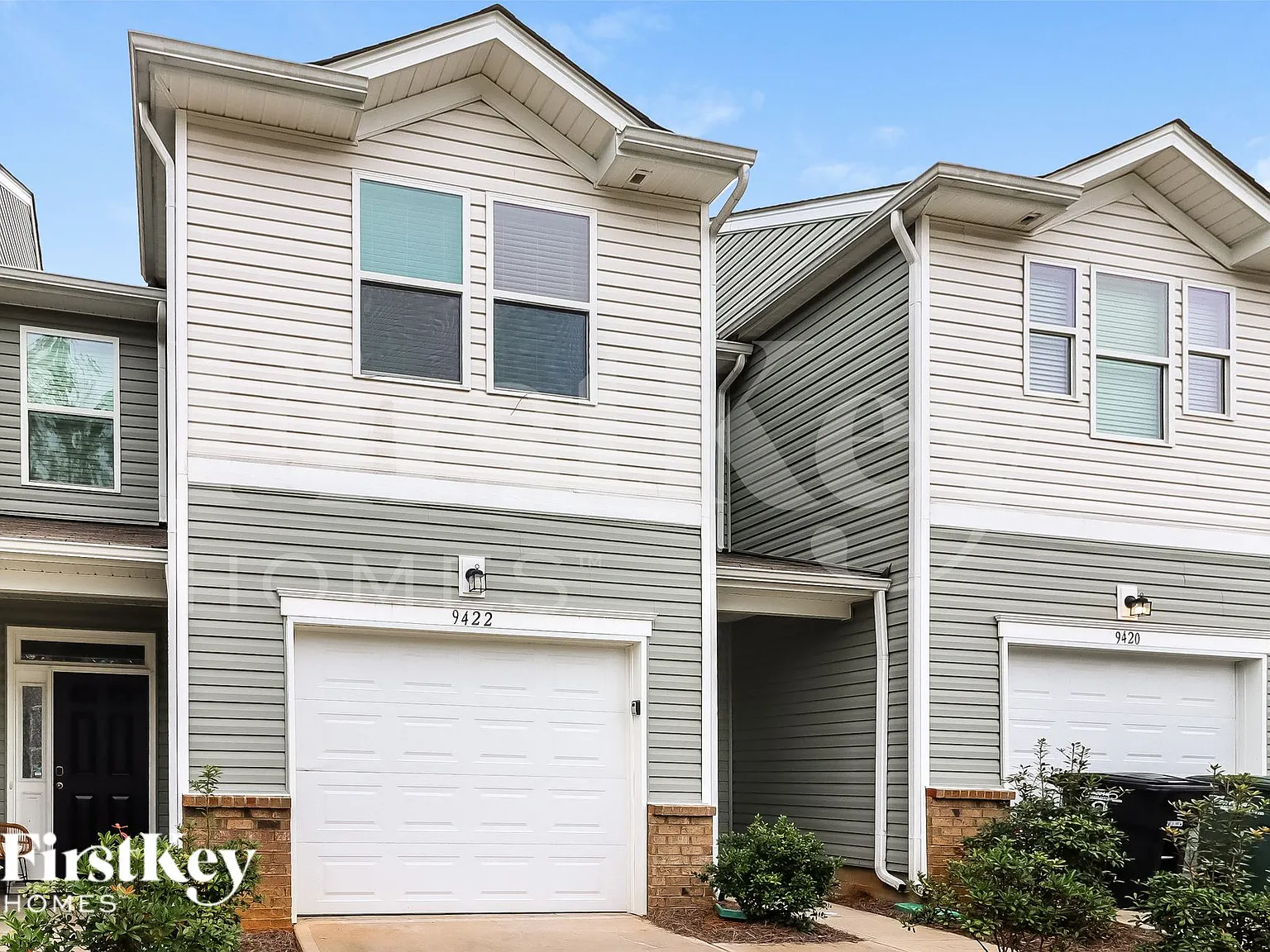 3 bed, 2.5 bath, 1609 sqft, $2,155 — Photo 3