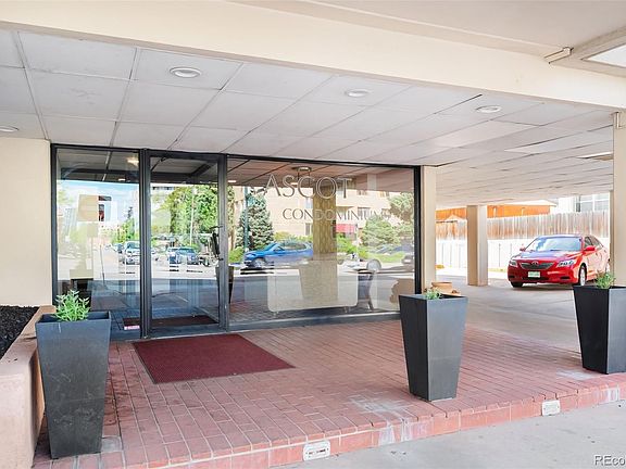 3rd image of 1035 N Colorado Boulevard #201