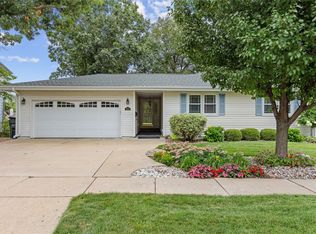 3014 Franbrook Ter NW, Cedar Rapids, IA 52405