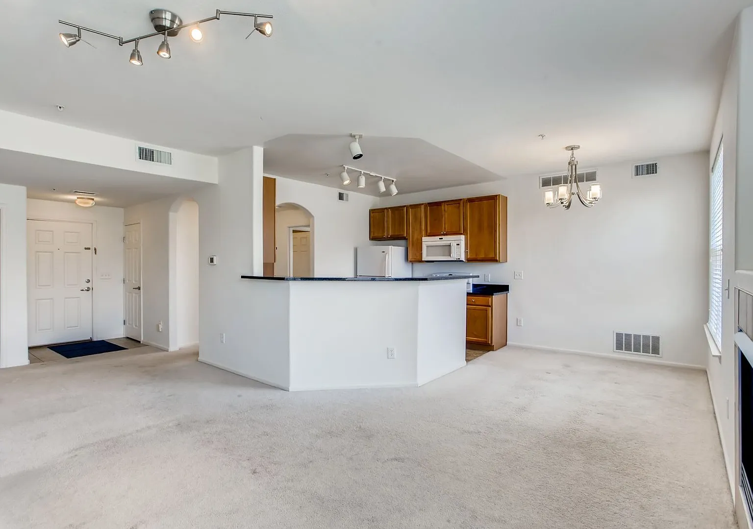 Charming 2BR Condo in Erie — Photo 1