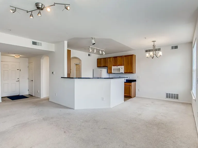 1450 Blue Sky Way #12-208 — Photo 4