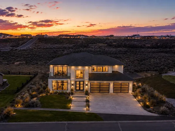 7382 Dune Lake Road SE, Moses Lake, WA 98837