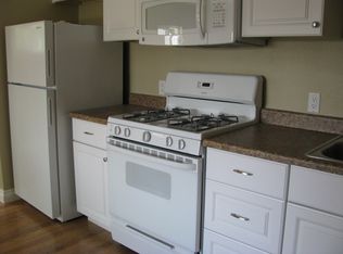 866 Newport Dr #C, Vista, CA 92084