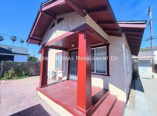 2068 Linden Ave, Long Beach, CA 90806