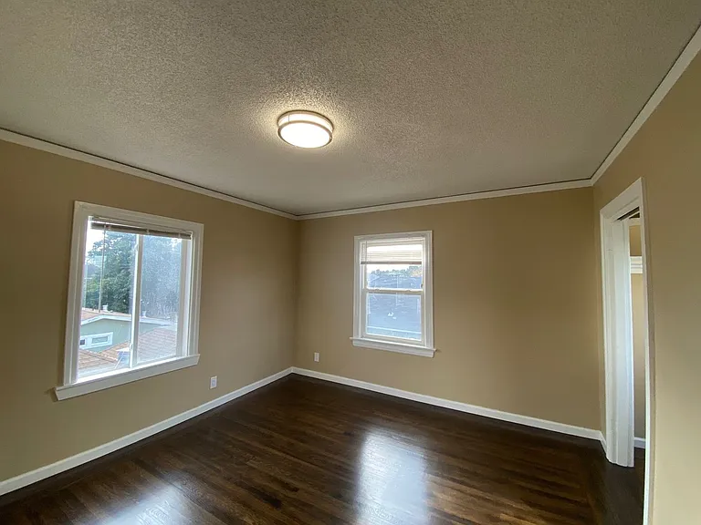 817 52nd Street — Photo 15