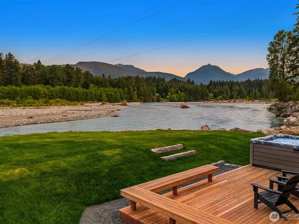 132 Slalom Way, Packwood, WA 98361