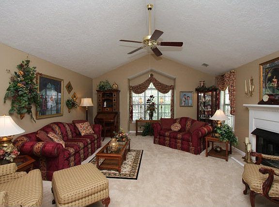 3rd image of 447 Creekwalk Dr