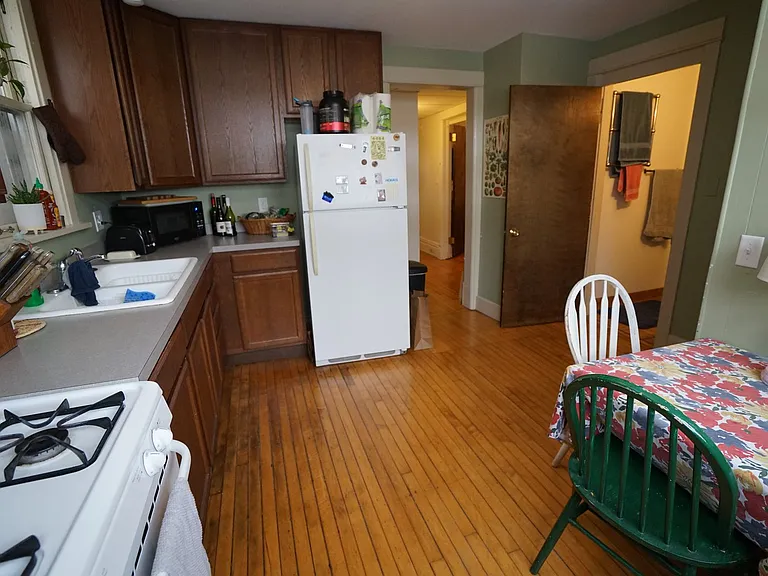 316 W Wilson St — Photo 14