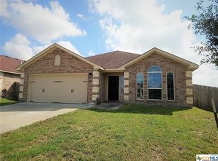 101 Flint Rock Ct, Victoria, TX 77904