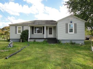 197 Dearing Dr, Mount Hope, WV