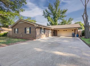 3 Roberts Ct, Winfield, KS 67156
