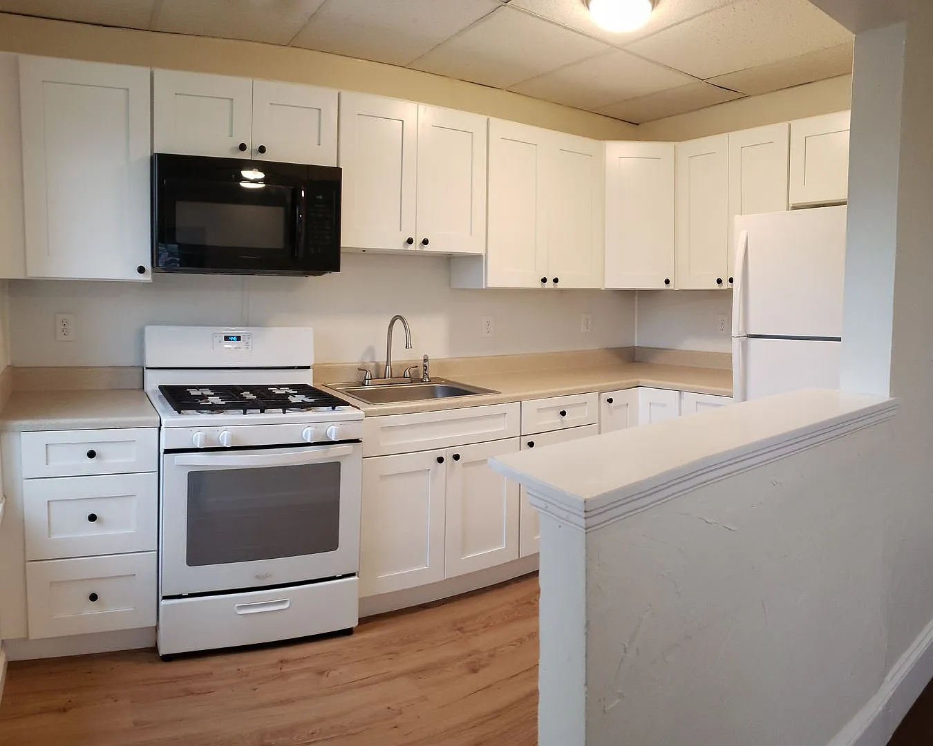21 Apsley St. — Photo 1