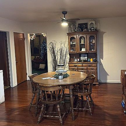 3rd image of 2497 Lemert Rd