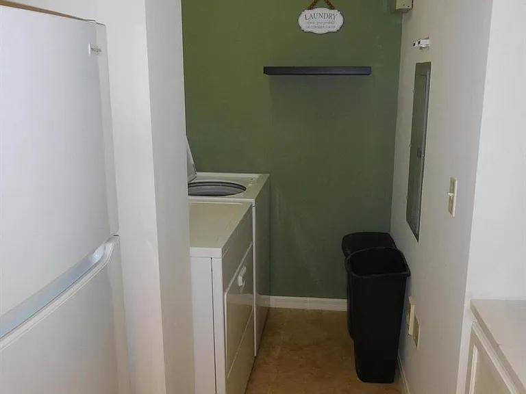 2729 Anzio Ct #102 — Photo 8
