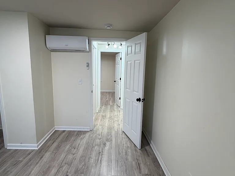 532 W 4th Ave — Photo 7