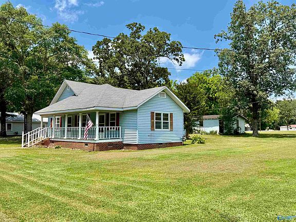 2nd image of 3270 Spring St