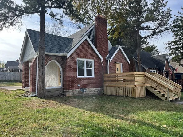 2819 E 63rd St, Kansas City, MO 64130