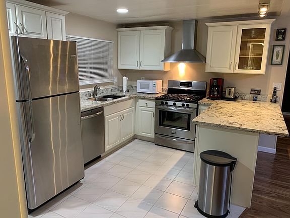 2nd image of 29059 Westminster Ct #29059