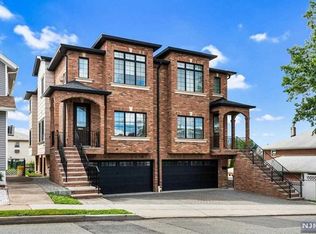 271A Roff Ave, Palisades Park, NJ 07650